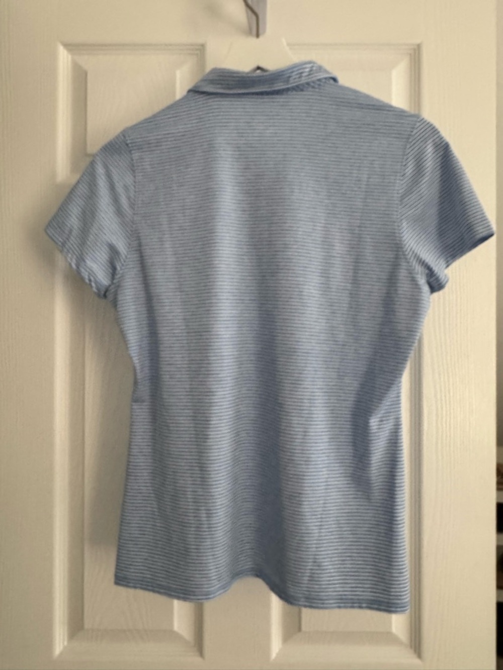 Vineyard Vines Ladies light blue Striped Performance Polo size S - Picture 2 of 6